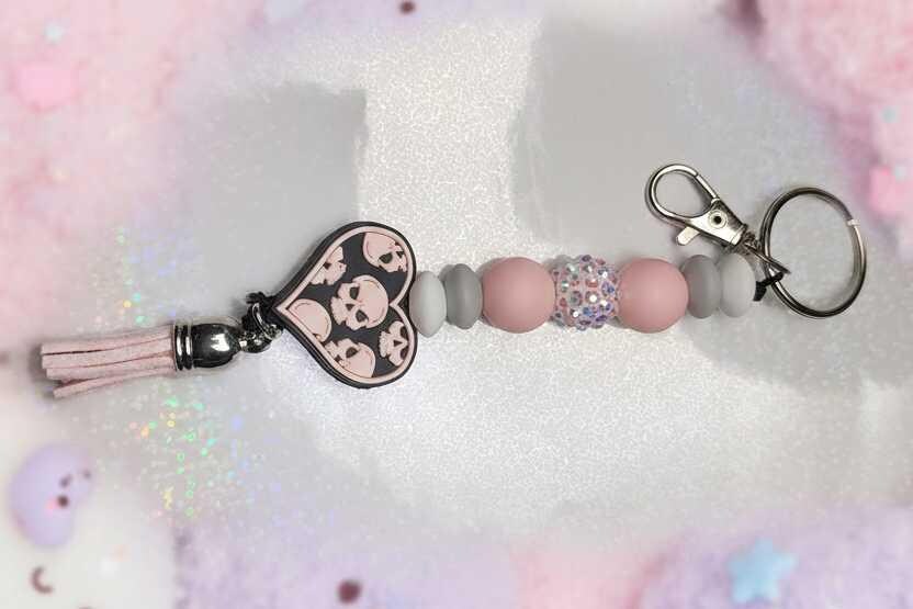 Handmade Pink & Black Skull Heart Beaded Keychain | Cute Goth Keychain | Gothic Purse Charm | Halloween Accessory | Alternative Gift
